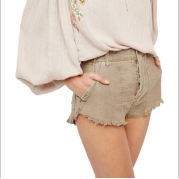 Free People Pants - NWT Free People Stand-Off Beige Distressed Shorts